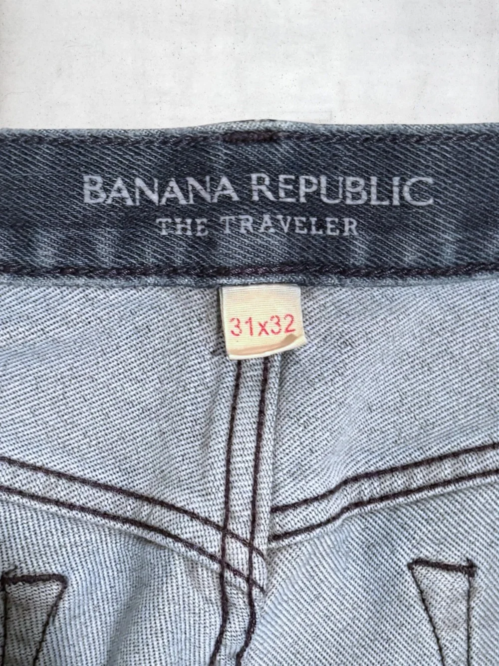 Banana Republic Men's Slim Straight Jeans in Medium Wash Blue